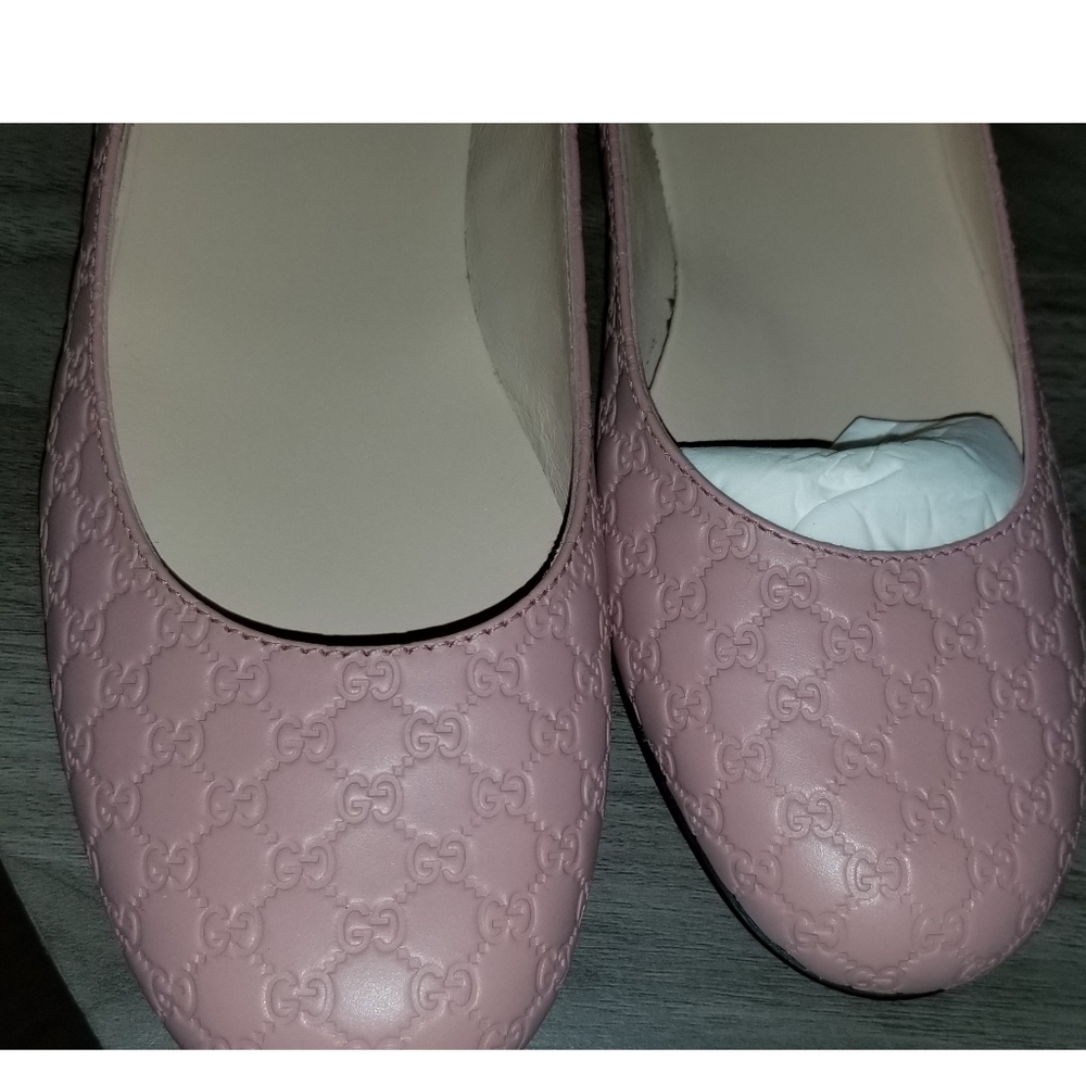 GUCCI pink flats